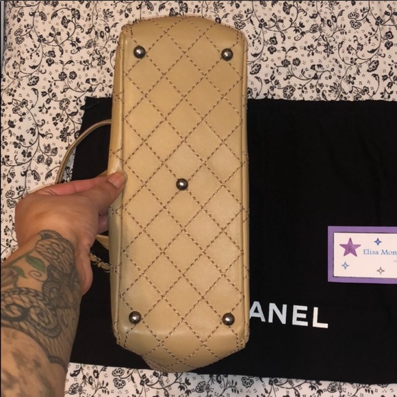 🔴SOLD🔴Authentic CHANEL Beige Tote with Bag Charm - Picture 9 of 16